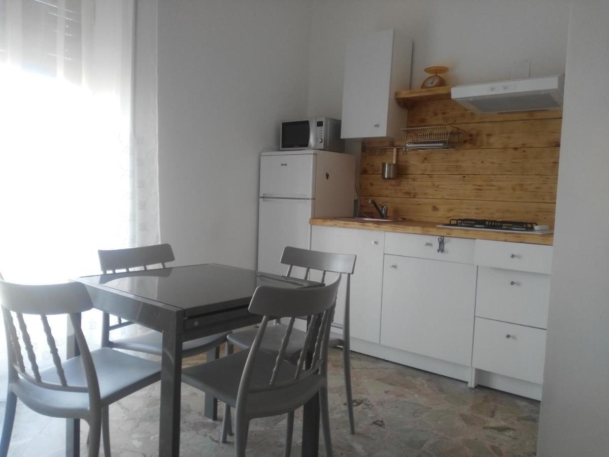 A Ficurinia Apartment Syracuse Exterior foto